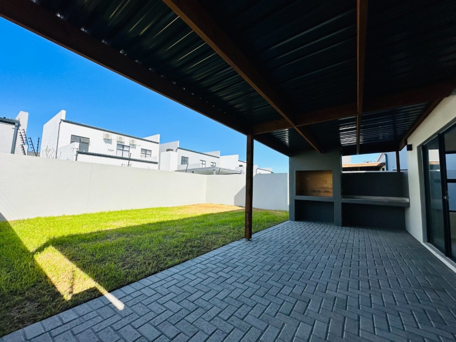 4 Bedroom Property for Sale in Sandown Western Cape